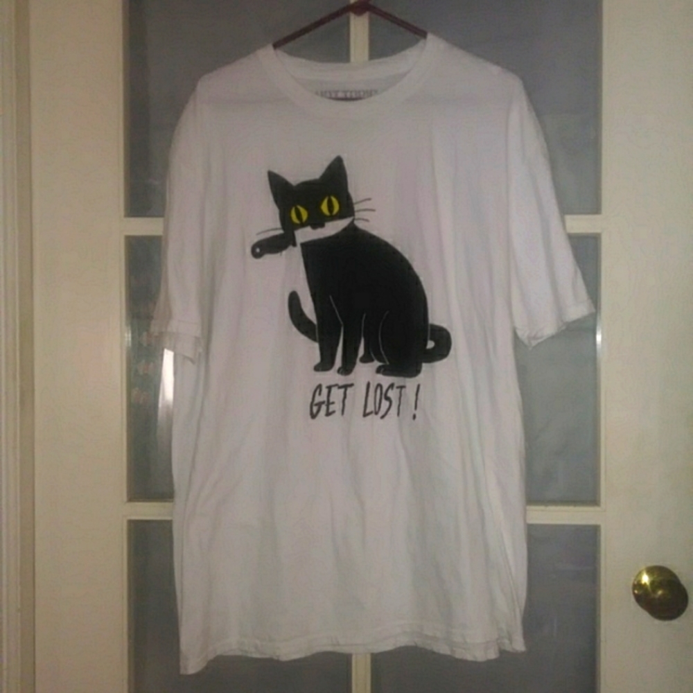 Hot Topic cat tee